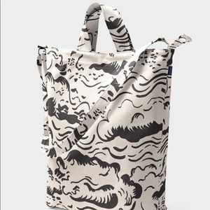 ISO: Baggu duck bag in Natural Cloud